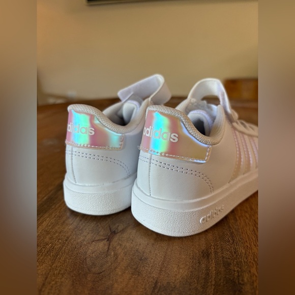 Adidas Kids Grand Court Sneaker Shoes Elastic Lace & Strap White Size 12K - Picture 2 of 6